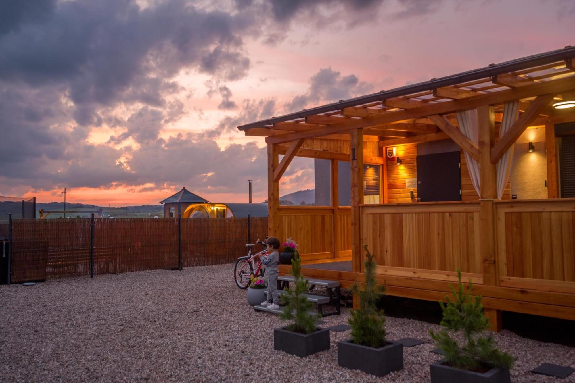 Rajska Polana Domki Premium ,Na Odludziu Z Prywatna Balia Z Jacuzzi I Sauna ,Cisza,Rowery Elektryczne,Gory,Astroprzygoda,- Adrspach, Skalne Miasto, Zamek Ksiaz,Andrzejowka,Karpacz, Sniezka,Janskie Laznie,Pec Mieroszow Exterior photo